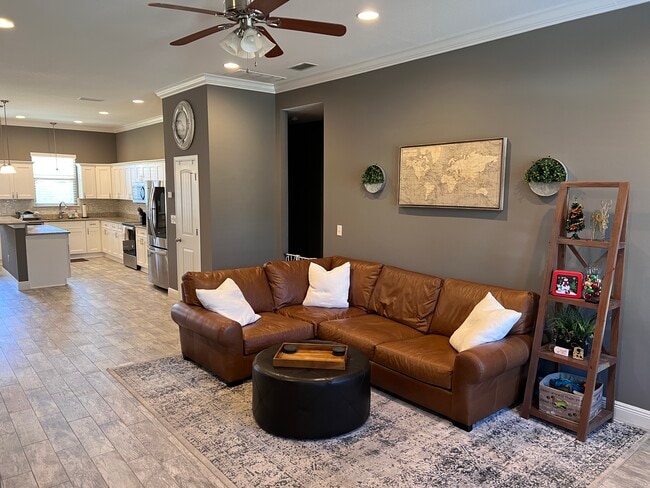 Building Photo - 8283 Calle Mio