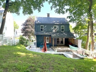 Building Photo - 30 Hillside Ave