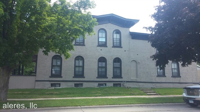 Foto del edificio - 300 1st St SE