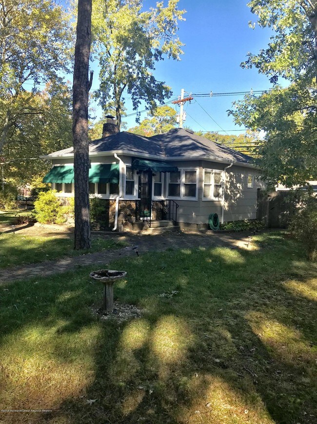 Building Photo - 362 Iroquois Dr