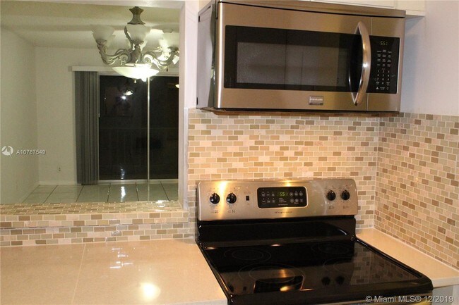 Foto del edificio - 4143 NW 90th Ave