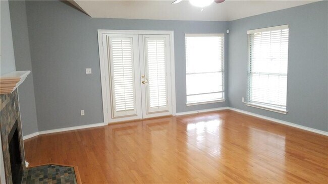 Foto del edificio - 12828 Withers Way
