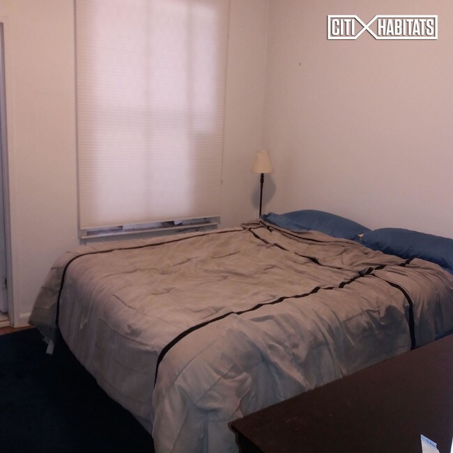 Foto del edificio - 529 E 88th St