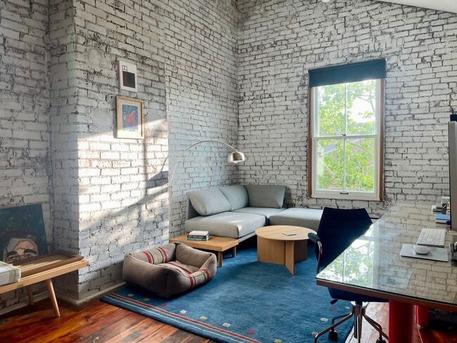 Building Photo - 111 E 13th St
