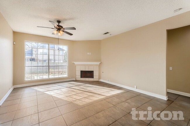 Foto del edificio - 3413 Canyon View Ct