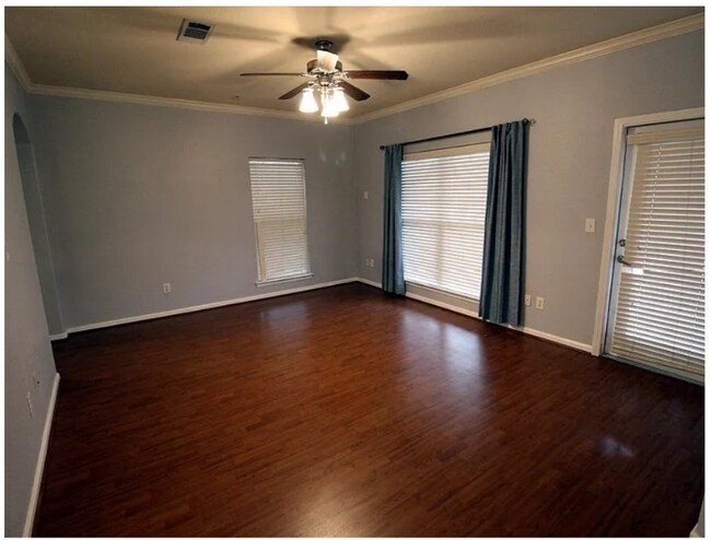 Foto del edificio - 1085 Shop Rd