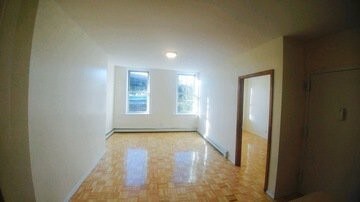 Primary Photo - 556 Court St