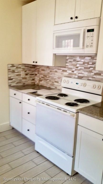 Building Photo - 1 br, 1 bath Apartment - 912 Pleasant Street