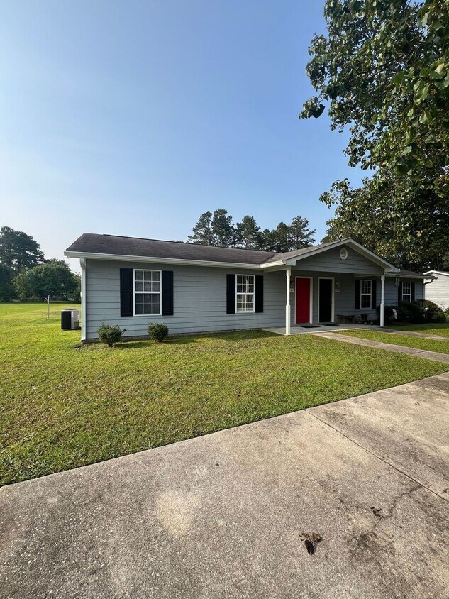 Foto principal - 207 Centipede Ln