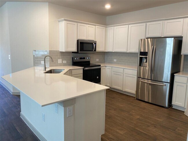 Foto del edificio - 3117 Bragg Pl