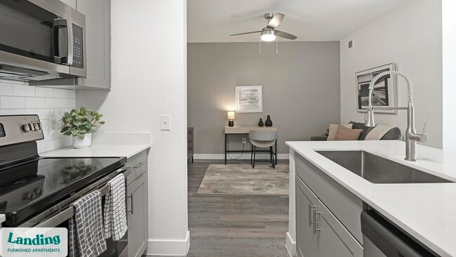 Building Photo - 1001 E Playa Del Norte Dr