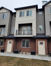 Building Photo - 1279 1640 S