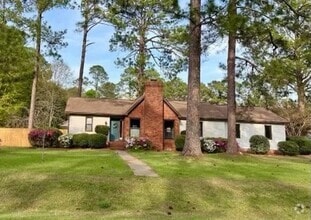 Building Photo - 2800 Shannon Rd