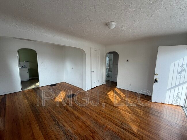 Foto del edificio - 621 N 2nd St