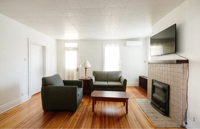 Building Photo - 163 McKeesport Rd