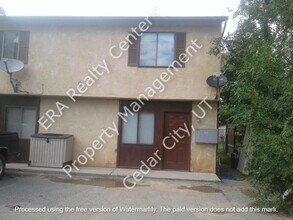 Building Photo - 303 N 400 W