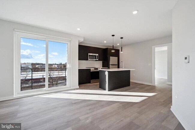 Foto del edificio - 3449 Scotts Ln