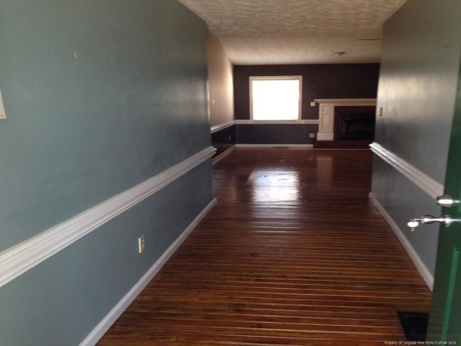 Building Photo - 256 Fading Trail Ln