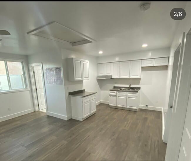 Building Photo - 44434 Elm Ave