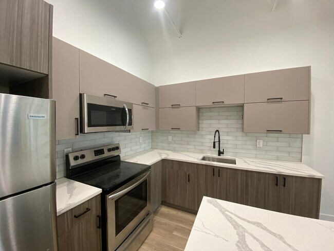Foto del edificio - 2826 Salmon St