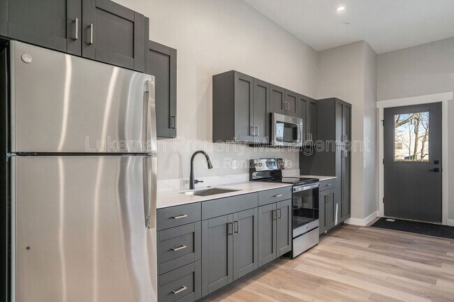 Foto del edificio - 815 N Pitcher St