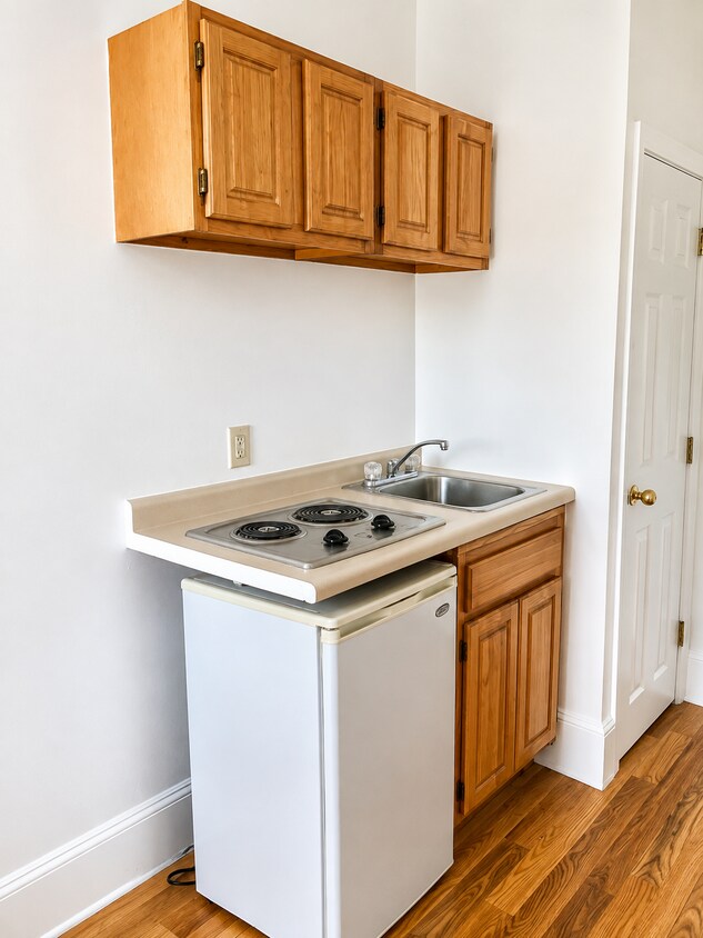 Foto del edificio - 1044 Beacon St