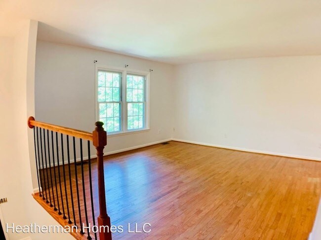 Building Photo - 5 br, 3 bath House - 29 Greenridge Drive