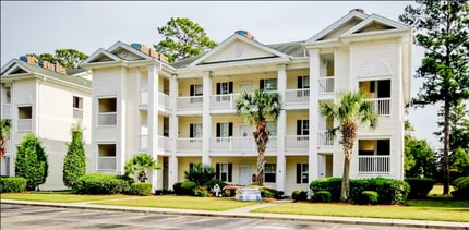 Building Photo - 616 River Oaks Dr