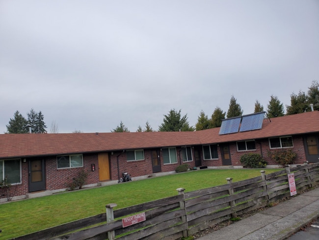Building Photo - 10606 Kendrick St SW