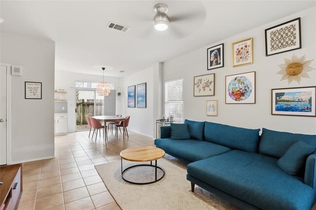 Building Photo - 4501 Whispering Valley Dr