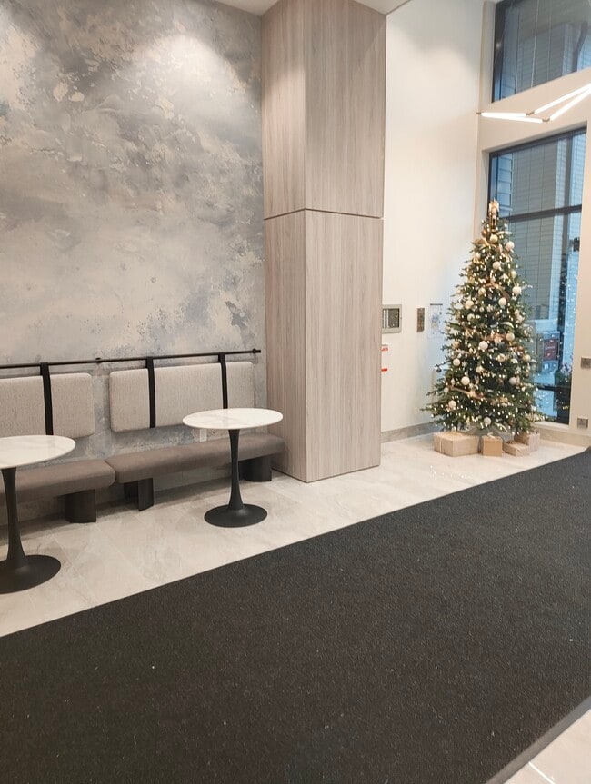 Photo du bâtiment - 629 Cottonwood Av