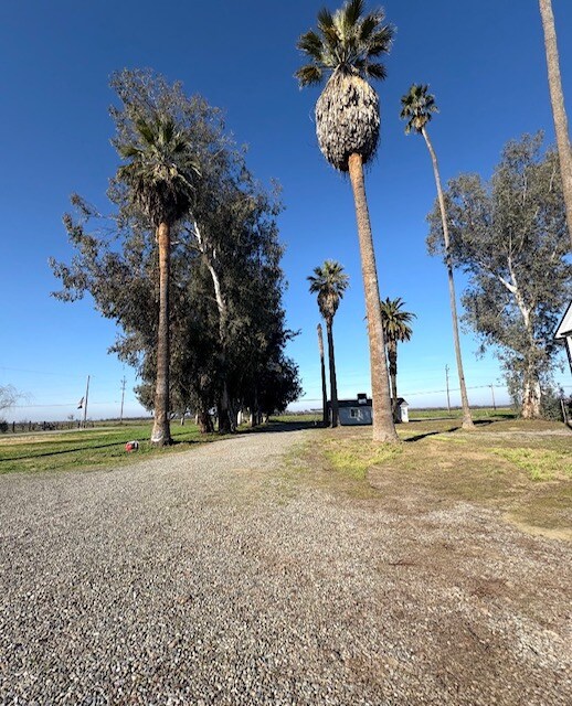 Foto del edificio - 15769 W Hanford Armona Rd