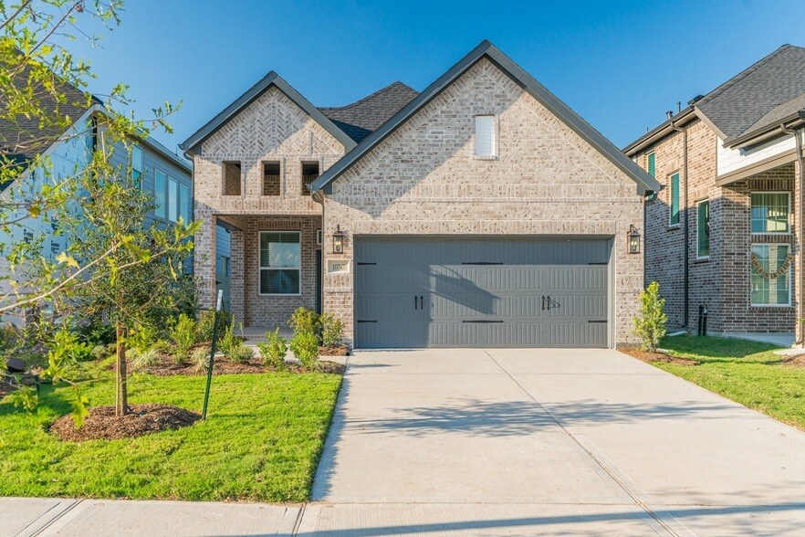 Foto principal - 10747 Pine Pink