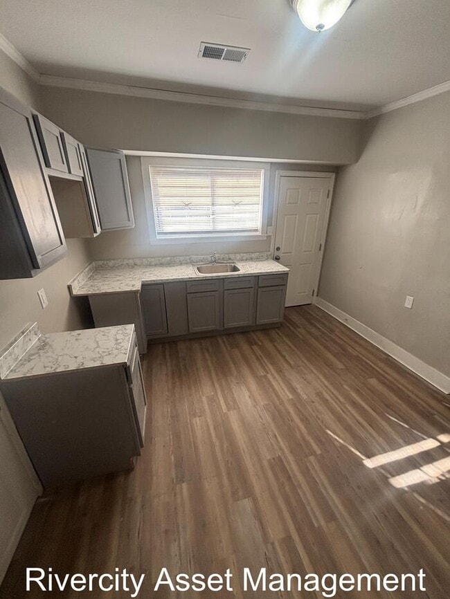 Foto del edificio - Cute Duplex For Rent!!!! Section 8 Welcomed !!!!