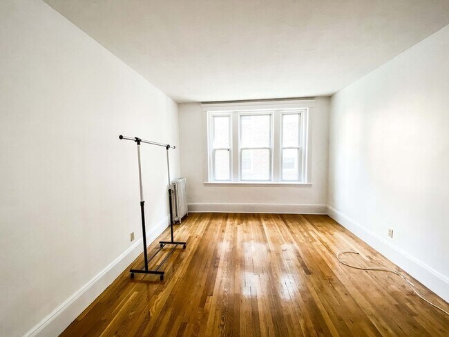 Foto del edificio - 15 Parkman St