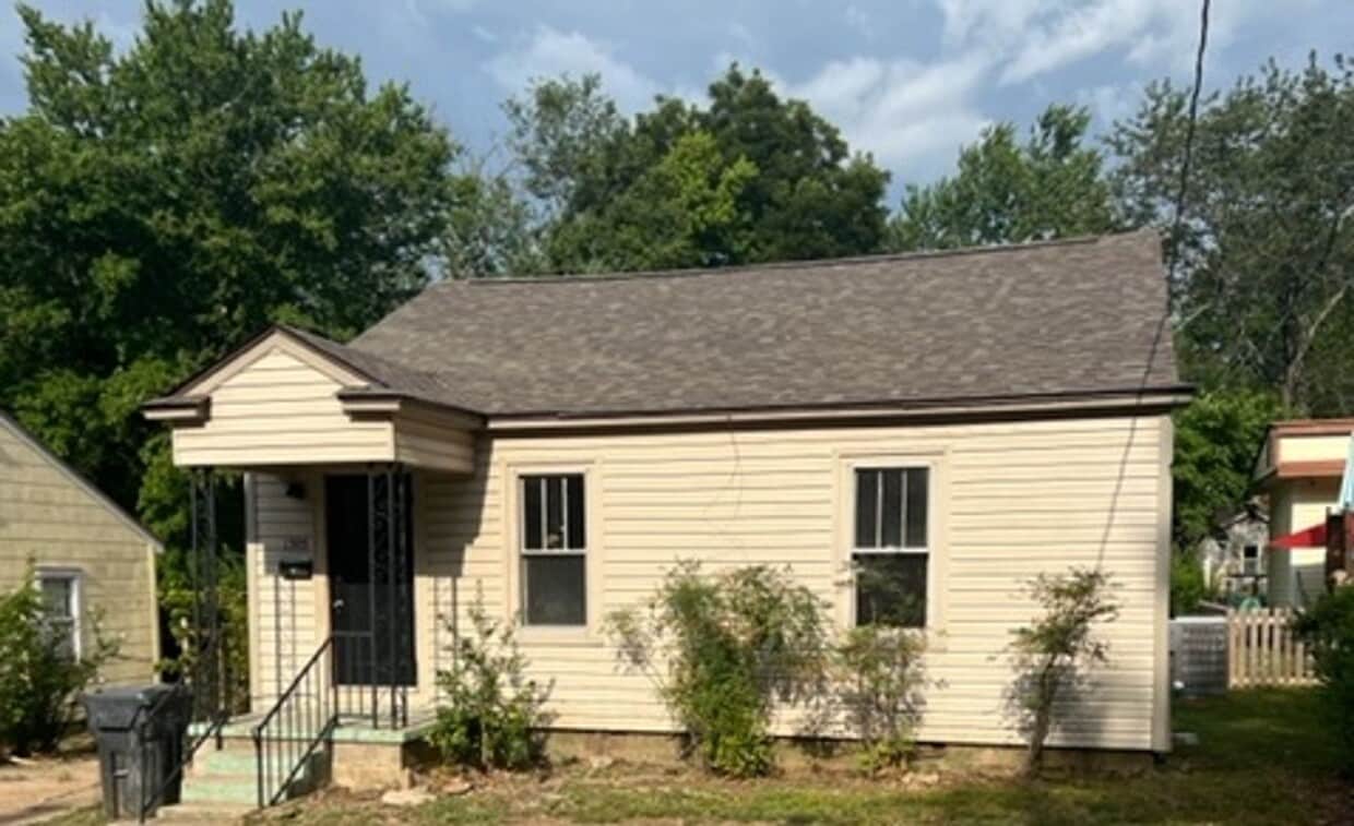 Primary Photo - 1305 Turner-Now Pre-Leasing!