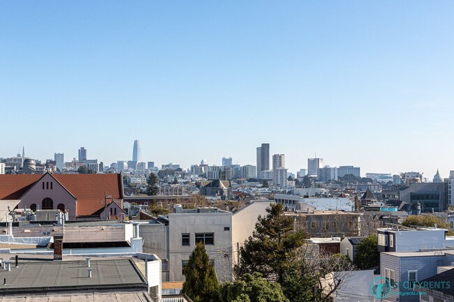 Foto del edificio - Pacific Heights: Super Sunny & Fully Furni...