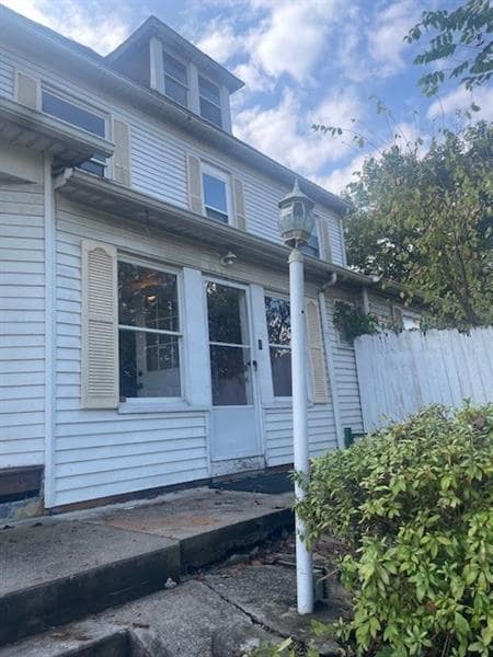Primary Photo - 2522 State Ave