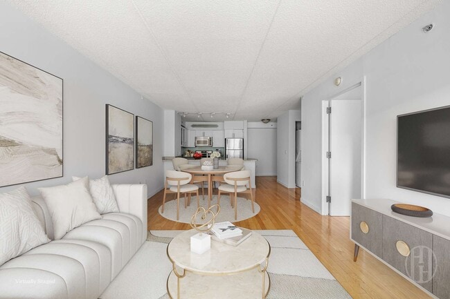 Foto del edificio - 555 W 23rd St