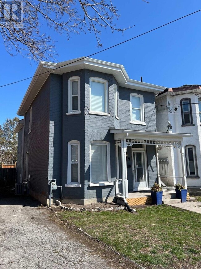 Building Photo - 29 Everett St