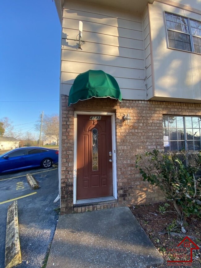 Foto del edificio - 4148 Willard Dr