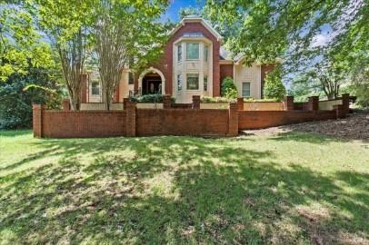 Foto principal - 200 River Bluff Pkwy