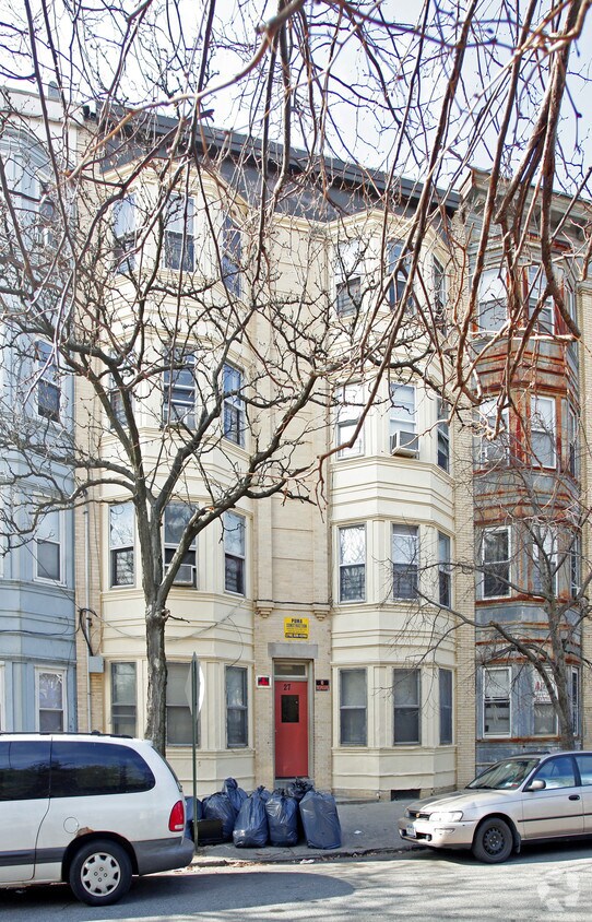 Building Photo - 27 Ravine Ave