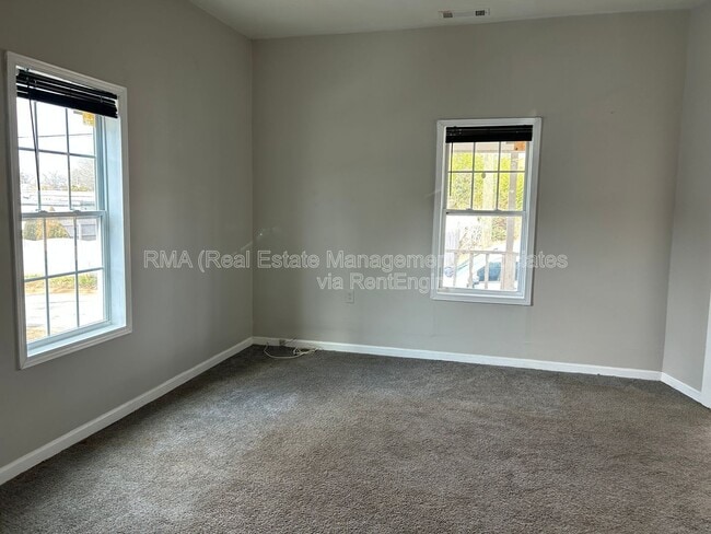 Building Photo - 618 Hammock St