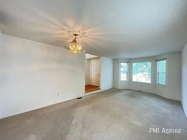 Building Photo - Spacious 3-Bedroom Retreat with Cozy Fireplace and Office on Indian Paintbrush Lane, Longmont!