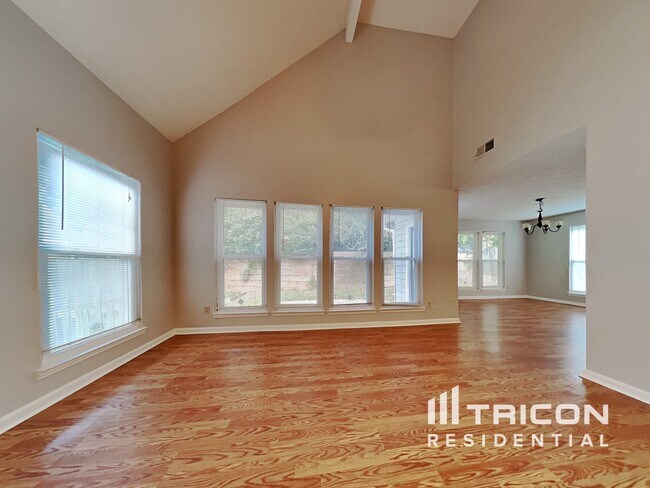 Building Photo - 910 Cauthen Ct