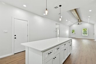 Building Photo - 6105 Woodrow St