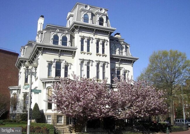 Foto del edificio - 1 Logan Cir NW