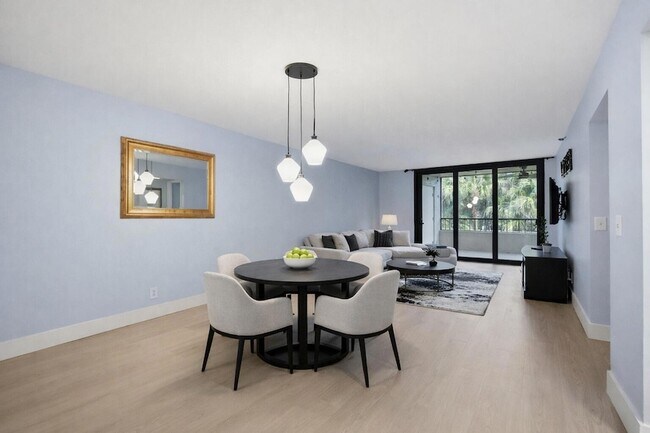 Foto del edificio - 2070 Homewood Blvd