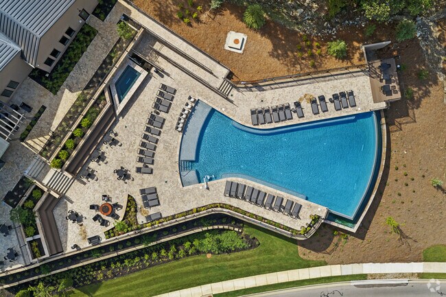 Piscina - Terraces at High Mountain